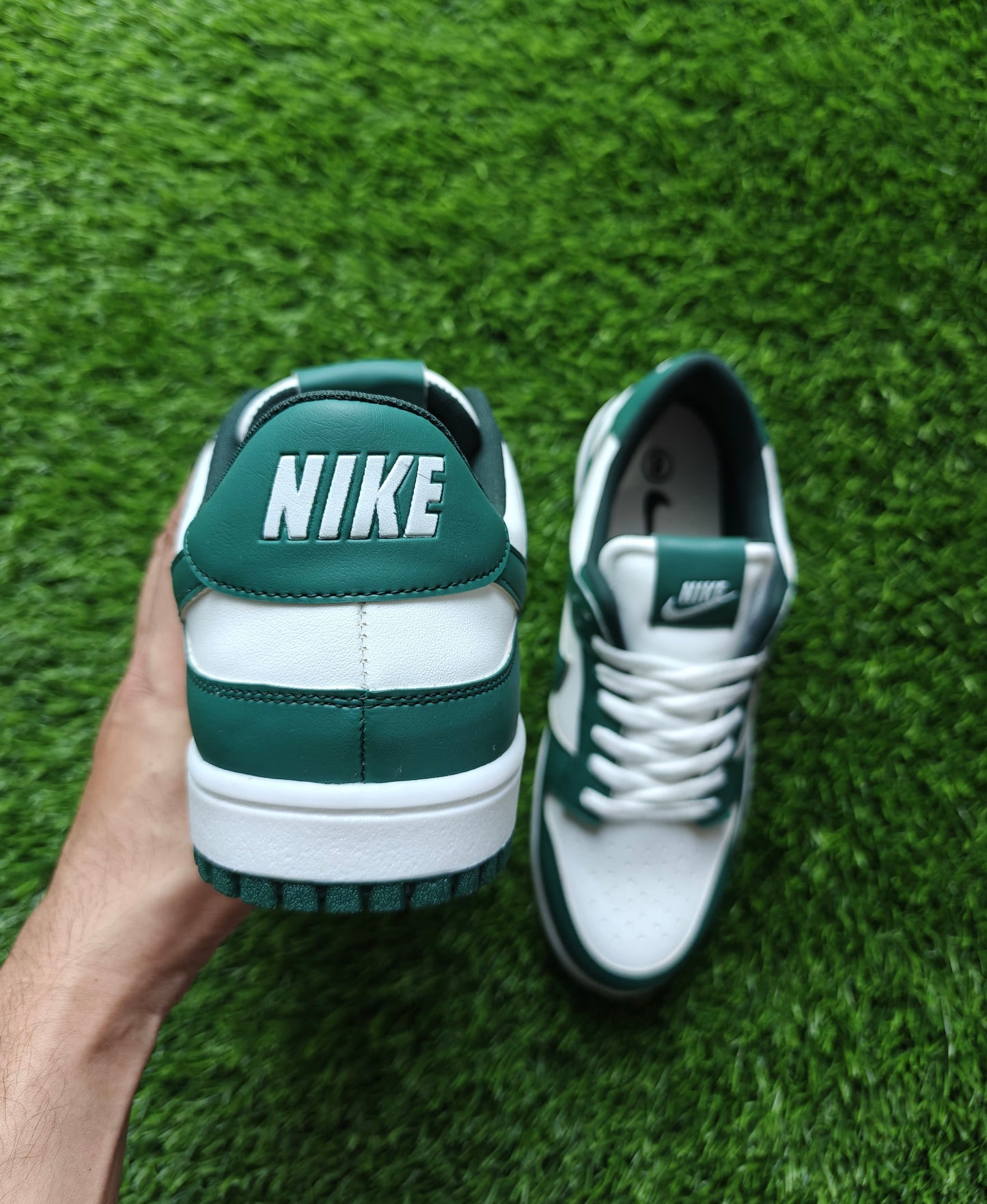 Dunk white green